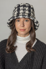 Winter Plaid Pattern Sherpa Bucket Hat
