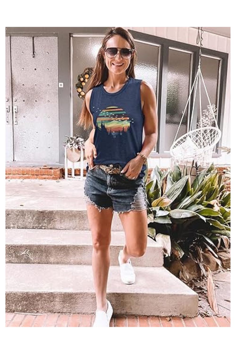 Sleeveless Women's Sleeveless Graphic Crewneck Loose Fit Tank Top