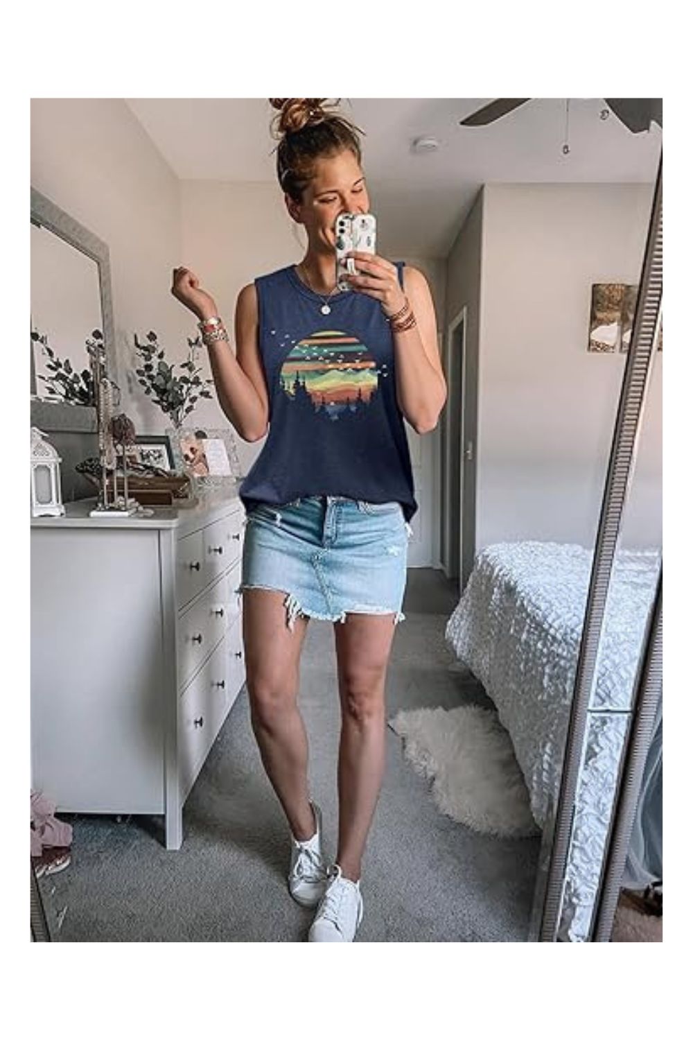 Sleeveless Women's Sleeveless Graphic Crewneck Loose Fit Tank Top