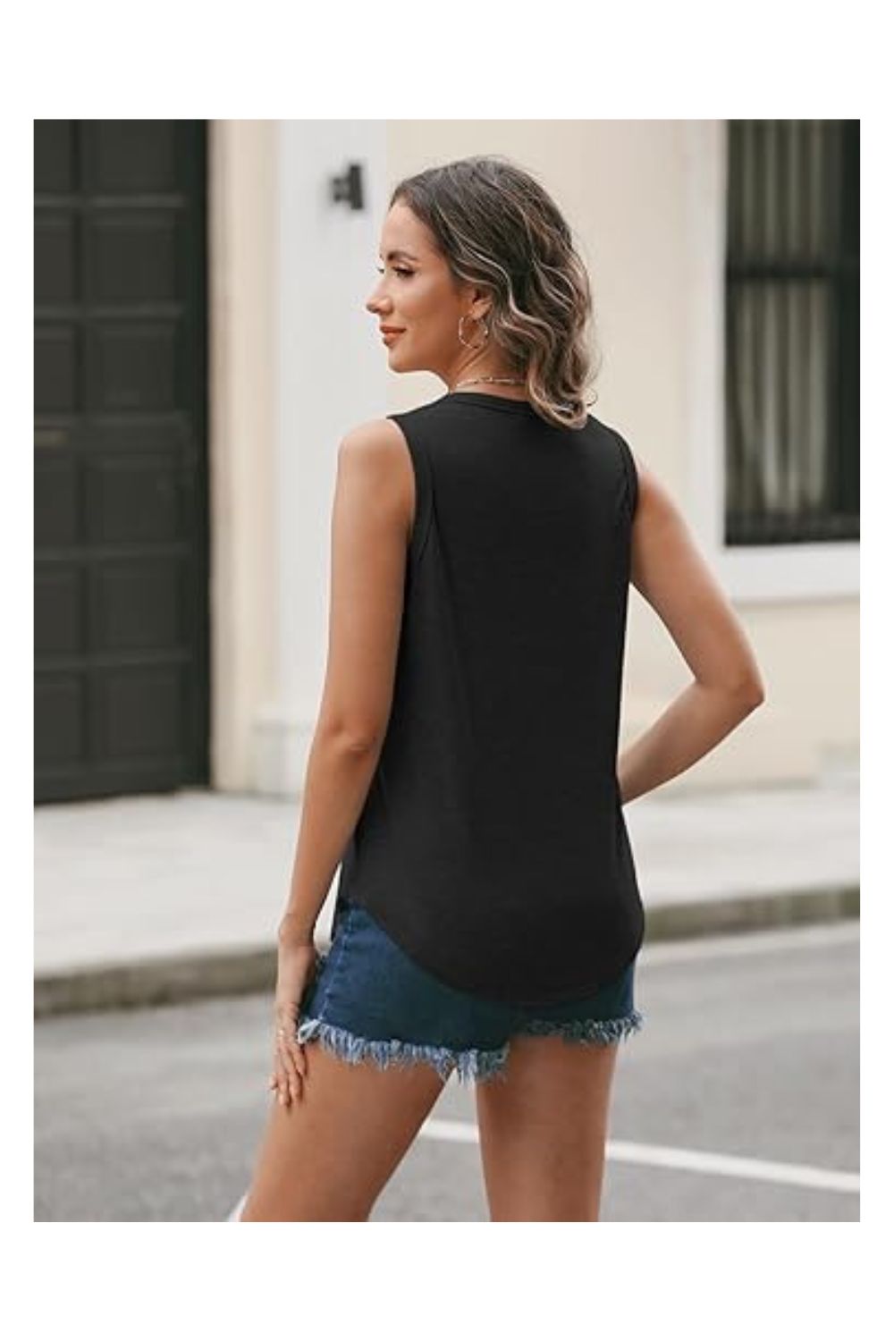 Trendy Women's Loose Fit Square Neck Sleeveless Tank