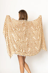Solid Leaves Print Scarf