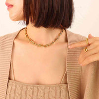 Color Metal Oval Link Necklace