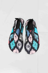 MMshoes On The Shore Water Shoes in Multi