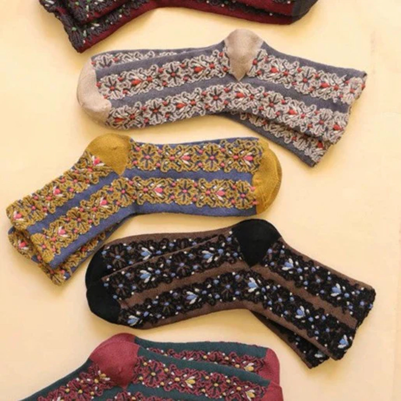 Embroidered Flower Pattern Socks