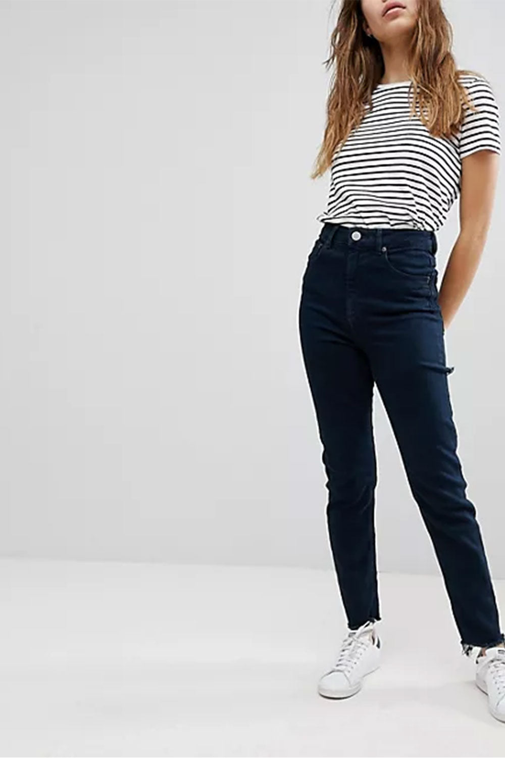 Mom Jeans in High Rise Farleigh 'slim' With Bum Rips